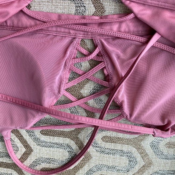 Lot of 2 Victoria Secret Bralettes - Picture 5 of 10